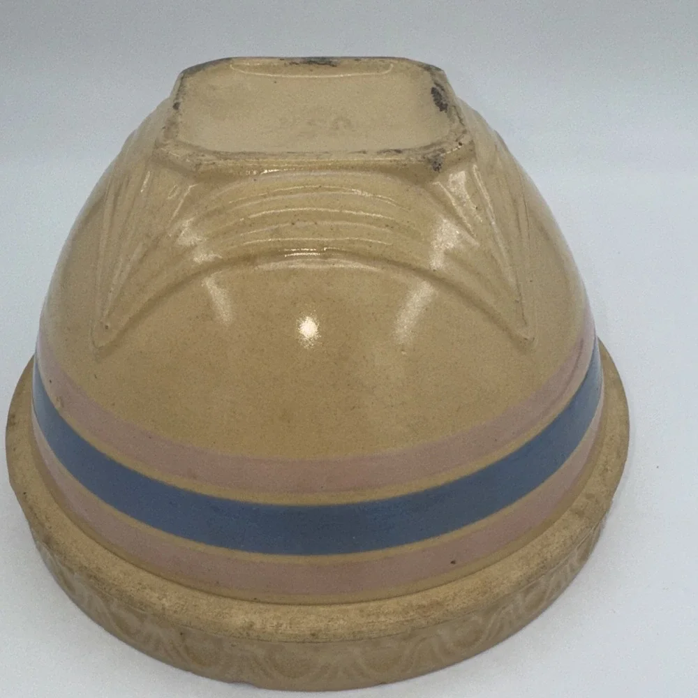 Yellowware Mixing Bowl Brown w/Pink & Blue Bands Crust Rim 9.5
